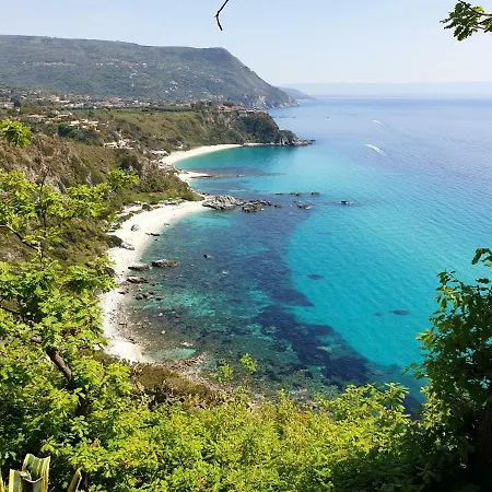 Appartamento In Affitto In Calabria Case Vacanza In Calabria Villino Annamaria Ricadi